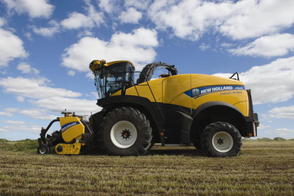 New Holland | FR Forage Cruiser SP Forage Harvesters | Model FR650 for sale at Waukon, Iowa