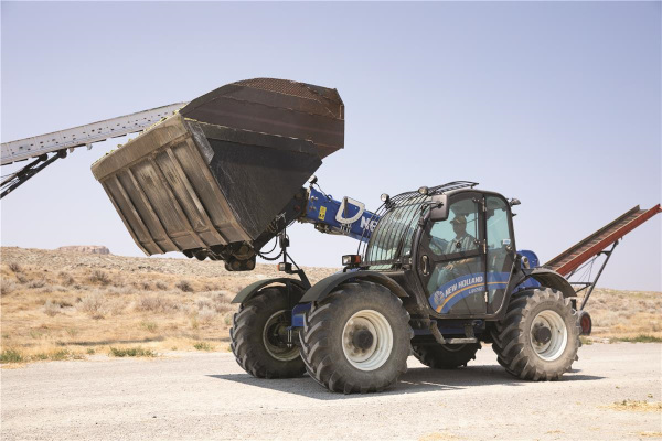 New Holland | Large-Frame Telehandlers - Tier 4B | Model LM7.42 Elite for sale at Waukon, Iowa