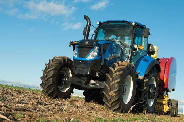 New Holland T5.90 Dual Command™ for sale at Waukon, Iowa