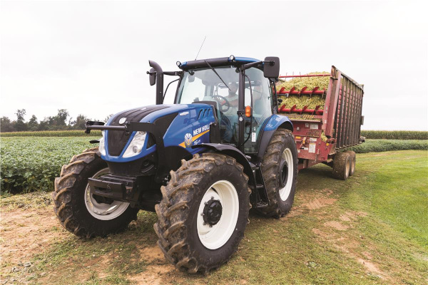 New Holland | T6 Series | Model T6.145 Dynamic Command for sale at Waukon, Iowa