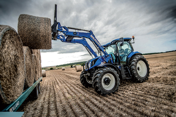 New Holland T6.155 Dynamic Command for sale at Waukon, Iowa