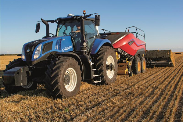 New Holland | Genesis T8 With PLM Intelligence™ | Model T8.380 for sale at Waukon, Iowa