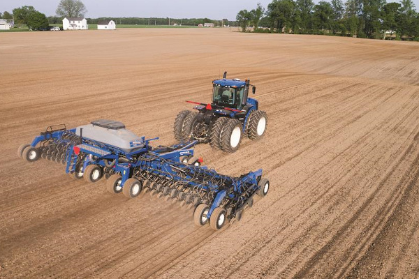 New Holland | T9 with PLM Intelligence™ | Model T9.565 Wheeled and SmartTrax™ for sale at Waukon, Iowa