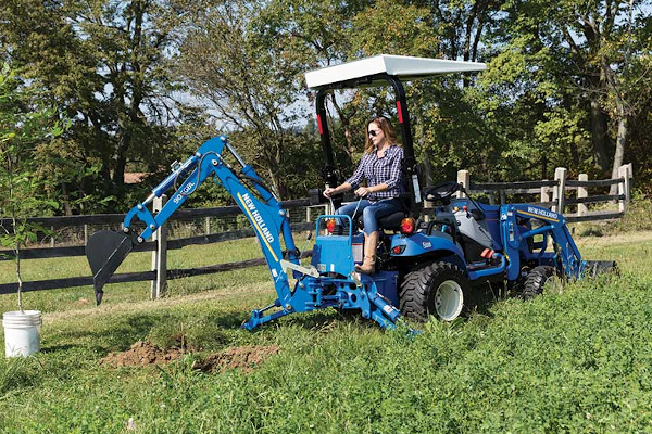 New Holland | Workmaster™ 25S Sub-Compact | Model WORKMASTER 25S Open-Air + 100LC LOADER + 905GBL BACKHOE for sale at Waukon, Iowa