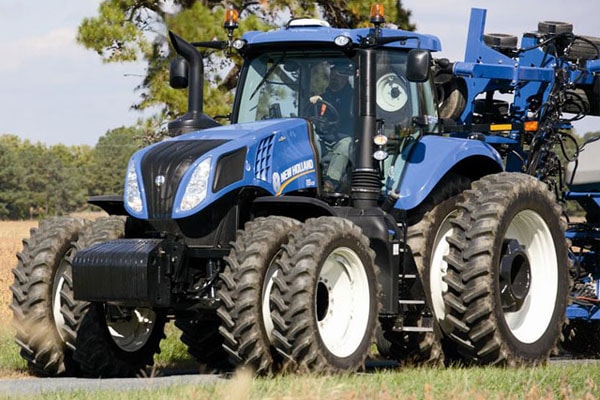 New Holland Genesis T8.435 for sale at Waukon, Iowa