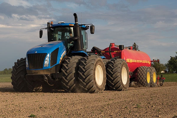 New Holland T9.565 for sale at Waukon, Iowa