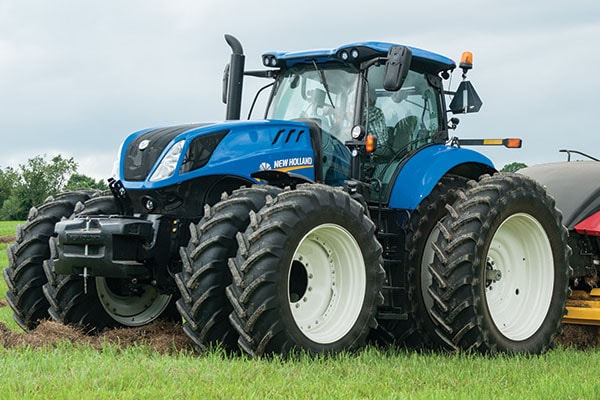 New Holland T7.190 SideWinder II for sale at Waukon, Iowa